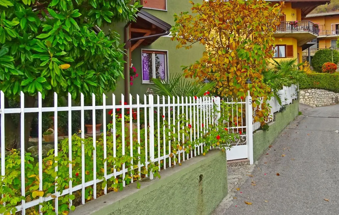Holiday home Casa Piccini Garden By Gardadomusmea Villa Pieve  Italy