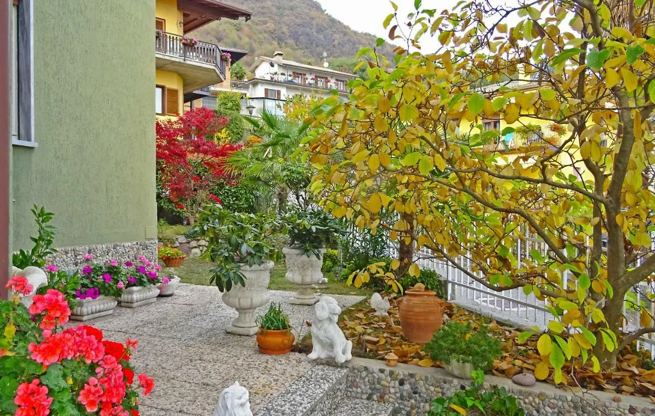 Casa Piccini Garden By Gardadomusmea Villa Pieve  0*, Pieve (Lombardy) Italy