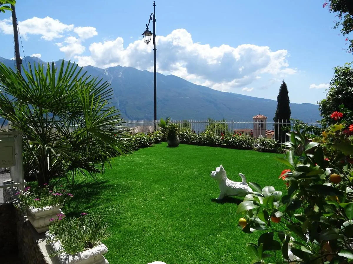 Casa Piccini Garden By Gardadomusmea Villa Pieve  Italy